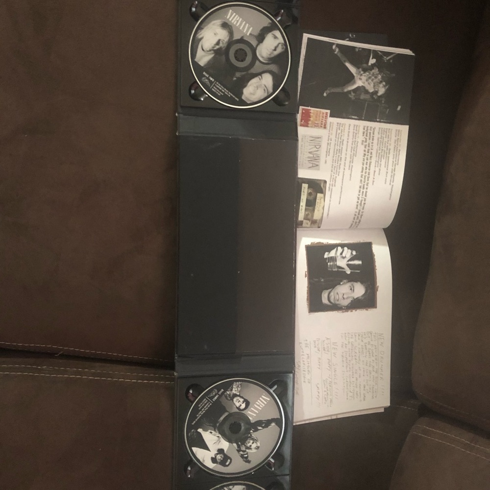 Nirvana cd’s biography  and personal journal